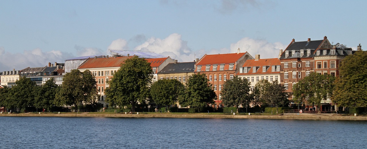 Minimalistiske vedhæng: Enkle halskæder du ikke kan undvære